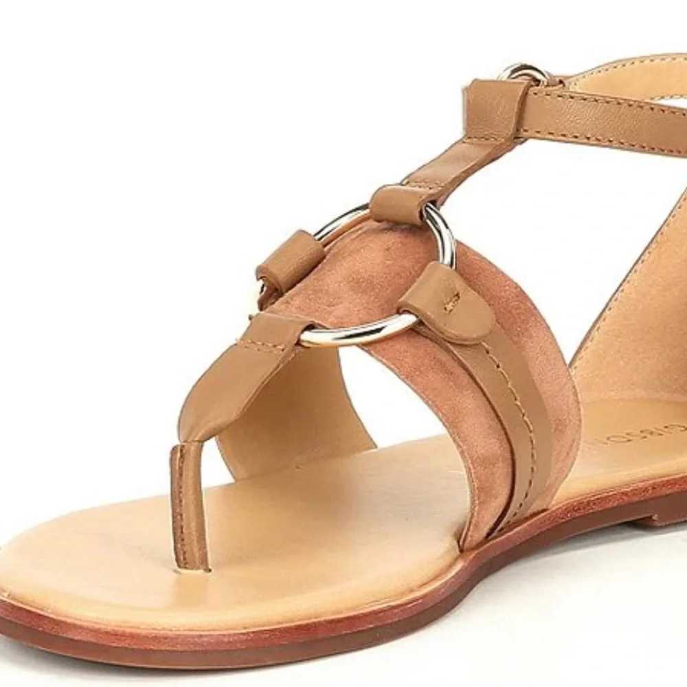 NWT Gibson & Latimer Jaylee Circle Ornament Leather Sandals